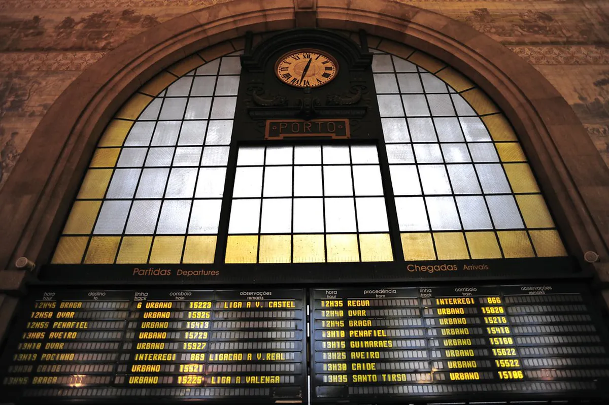 Experience Braga's Atmospheric Street Lighting at Night