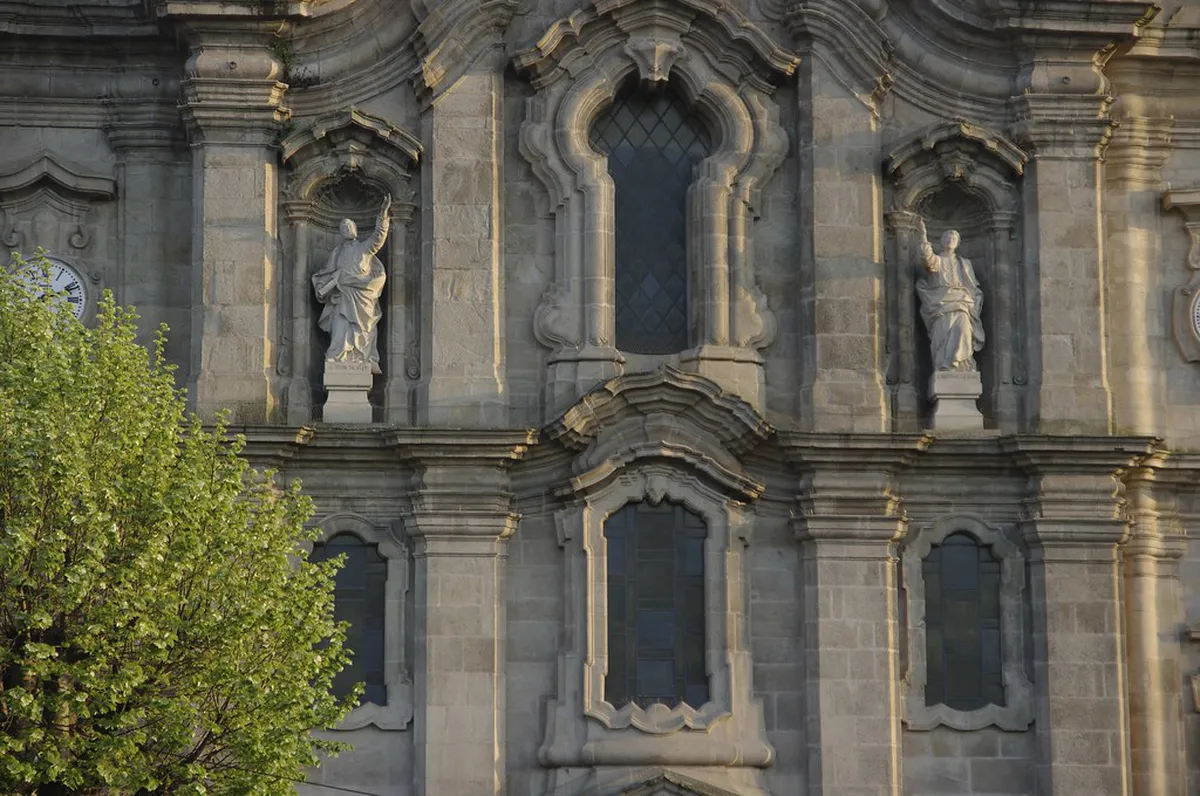 Braga's Hidden Gem Streets: Discover Beautiful Alleys