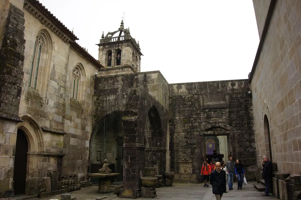 Discover Braga's Unique Street Architecture Styles