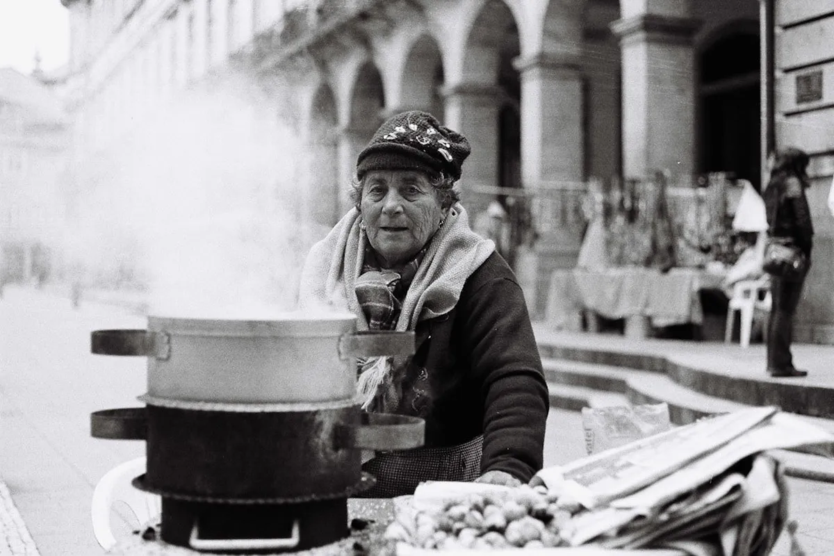 Braga Street Markets: What to Buy in 2025