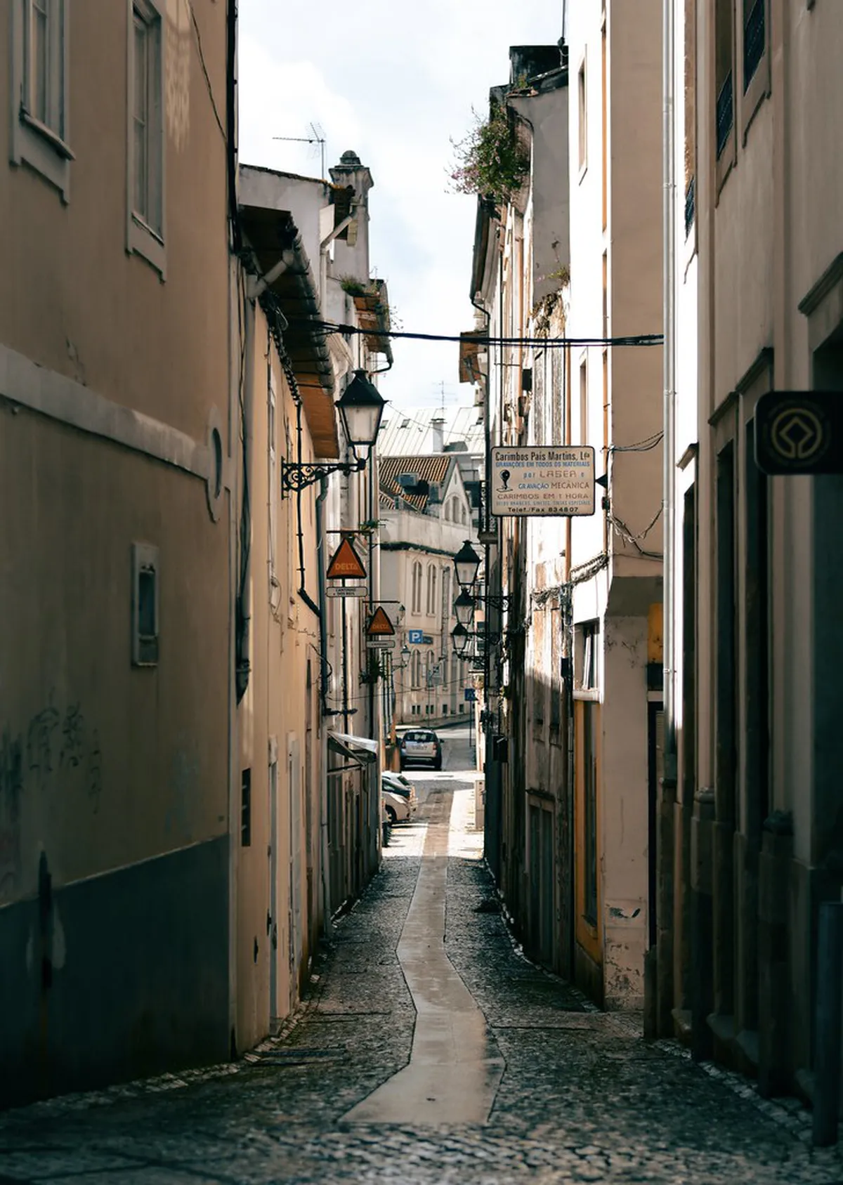 Discover Coimbra's Narrowest Street: A Hidden Gem
