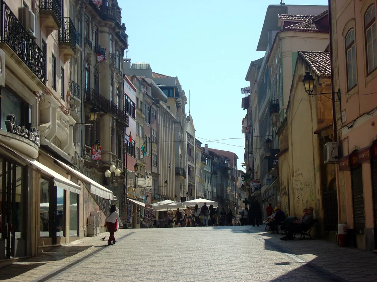 Exploring Baixa Coimbra Streets: A 2025 Guide