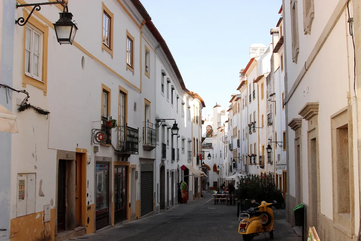 Évora Street Fairs & Markets: Your 2025 Guide