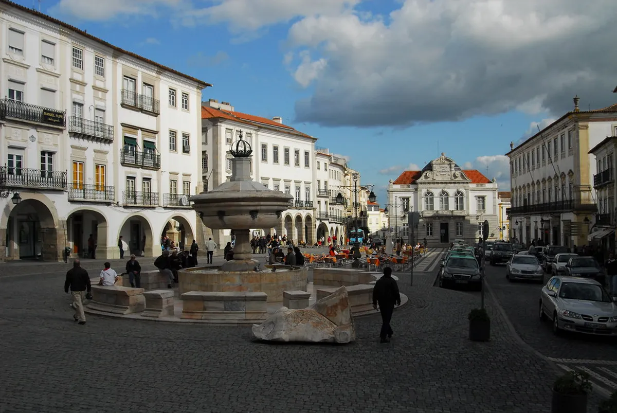 Évora Street Markets & Fairs Schedule for 2025