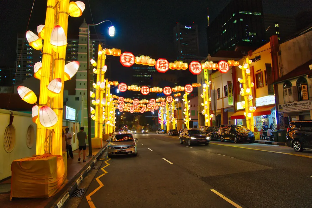 Faro's Festive Street Decorations: A 2025 Guide
