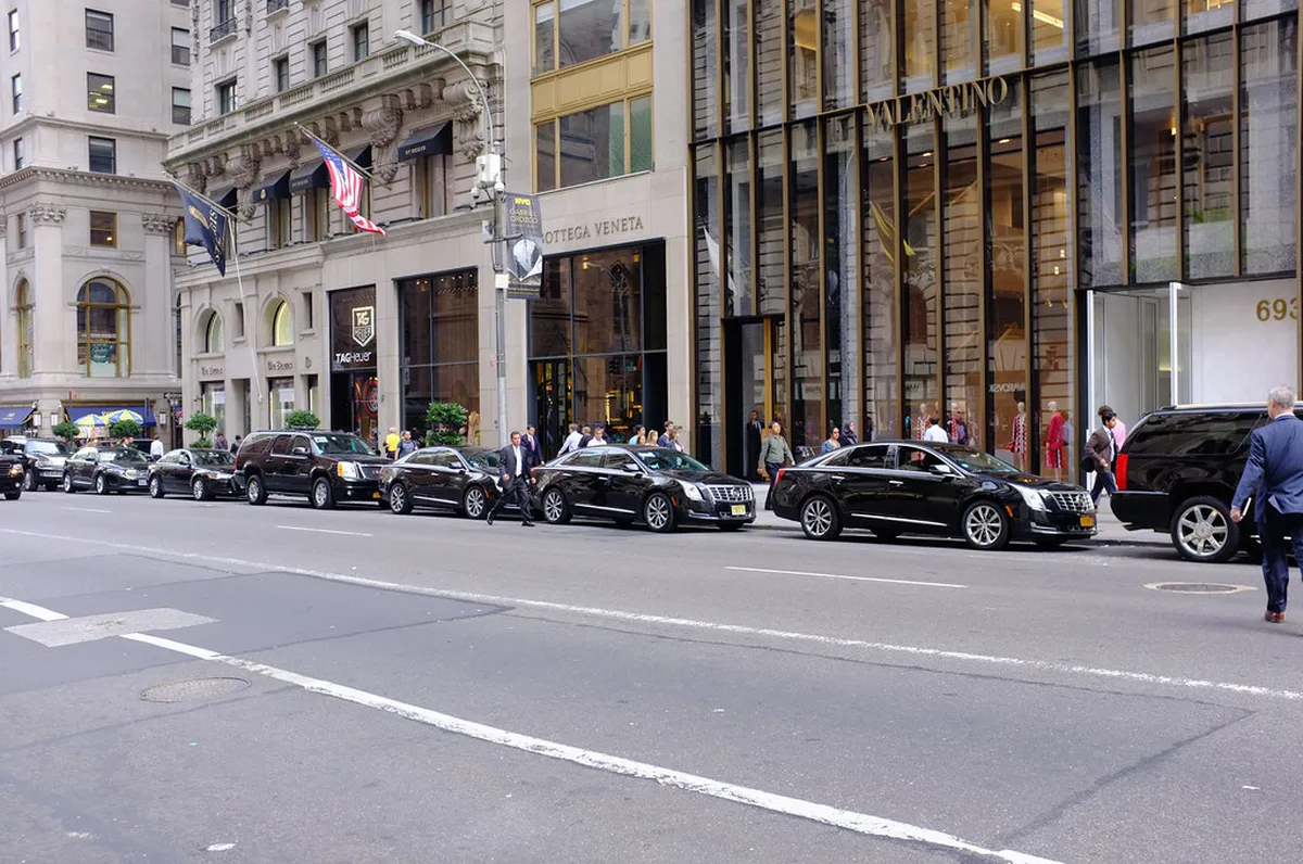 Discover Luxury Shopping Streets Faro Downtown