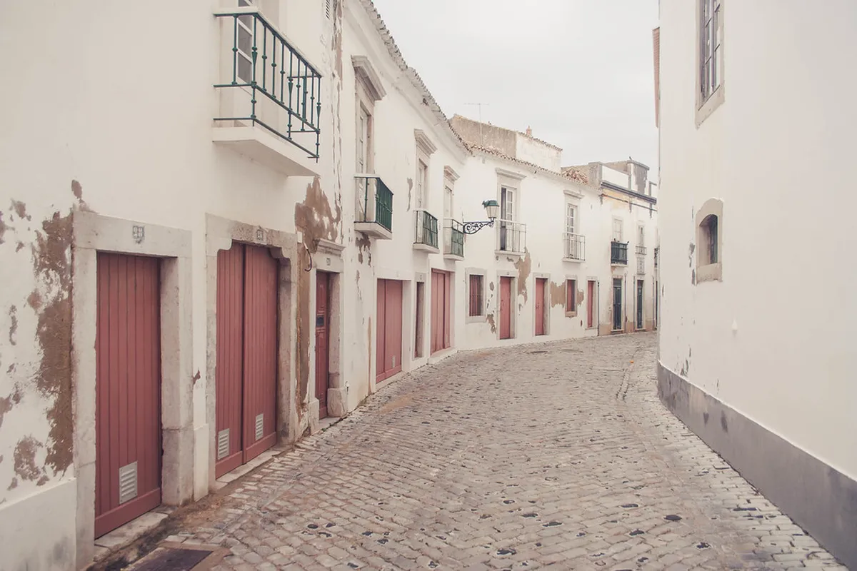 Discovering Old Town Faro Streets: A 2025 Guide