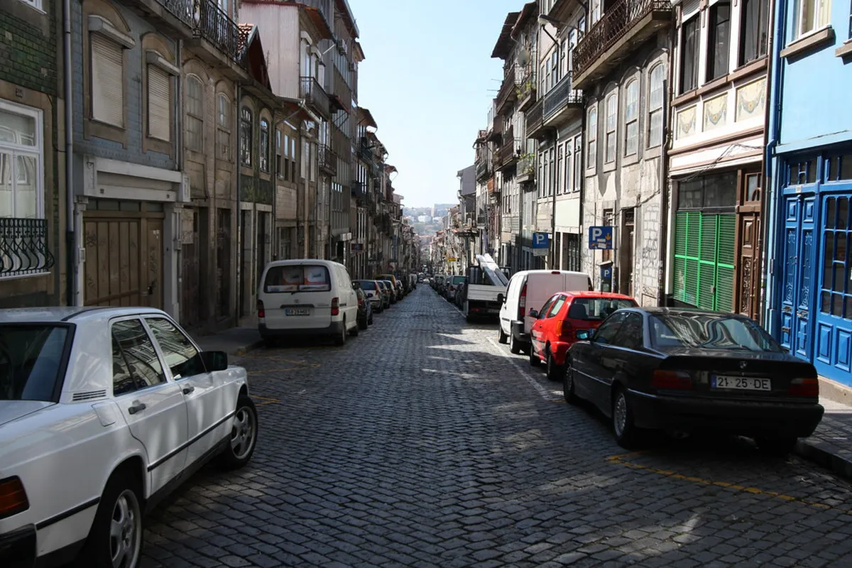 Discover Typical Portuguese Sidewalk Patterns in Faro