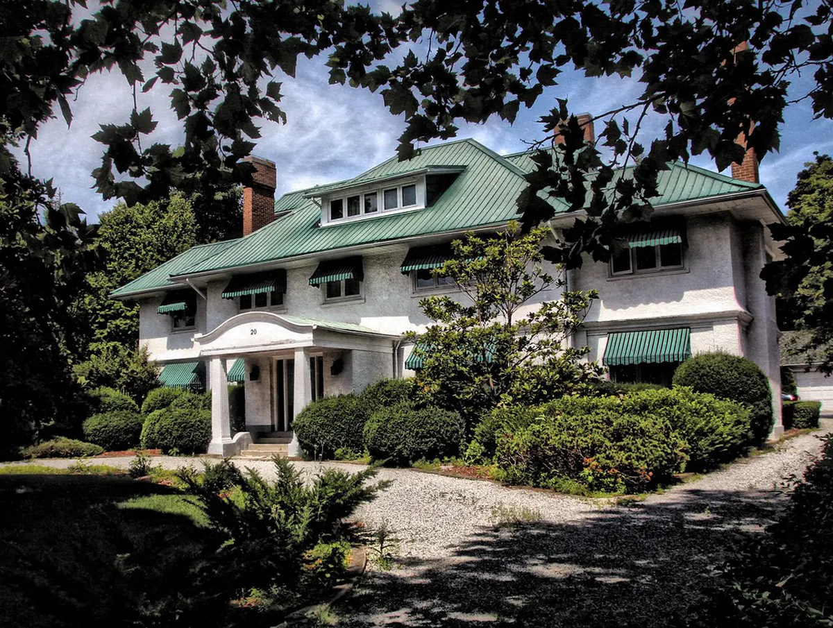 Guide to Funchal Old Town Architectural Styles