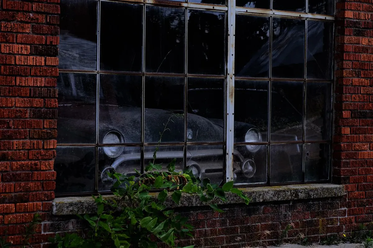 Discover Hidden Gems in Funchal's Old Town Streets