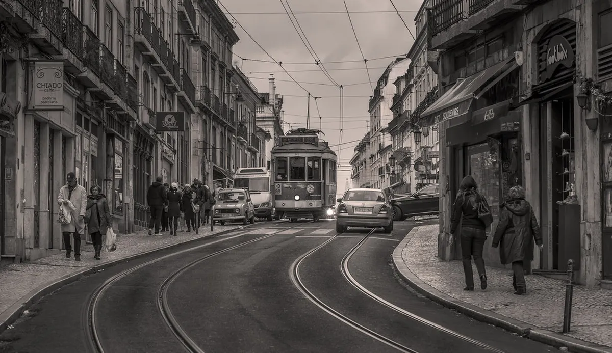 Explore Bairro Alto's Charming Alleys in Lisbon 2025