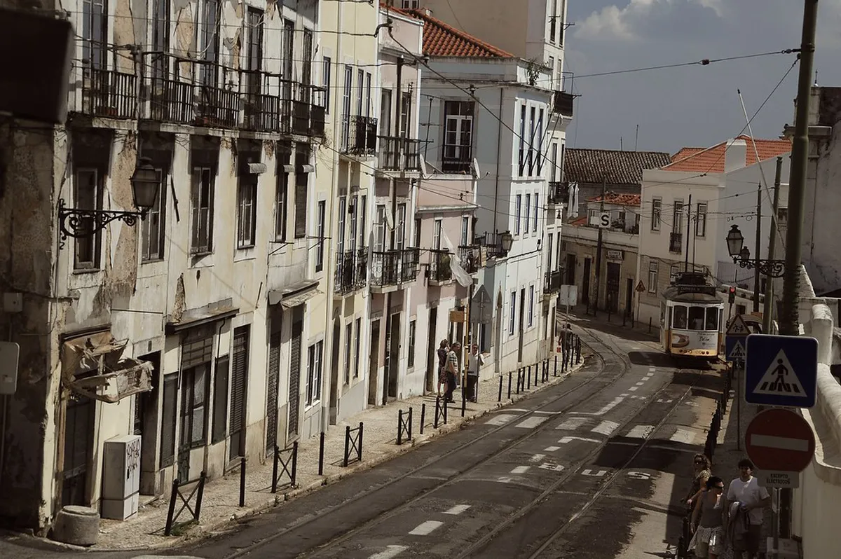 Best Alfama District Streets: Lisbon's Charm in 2025