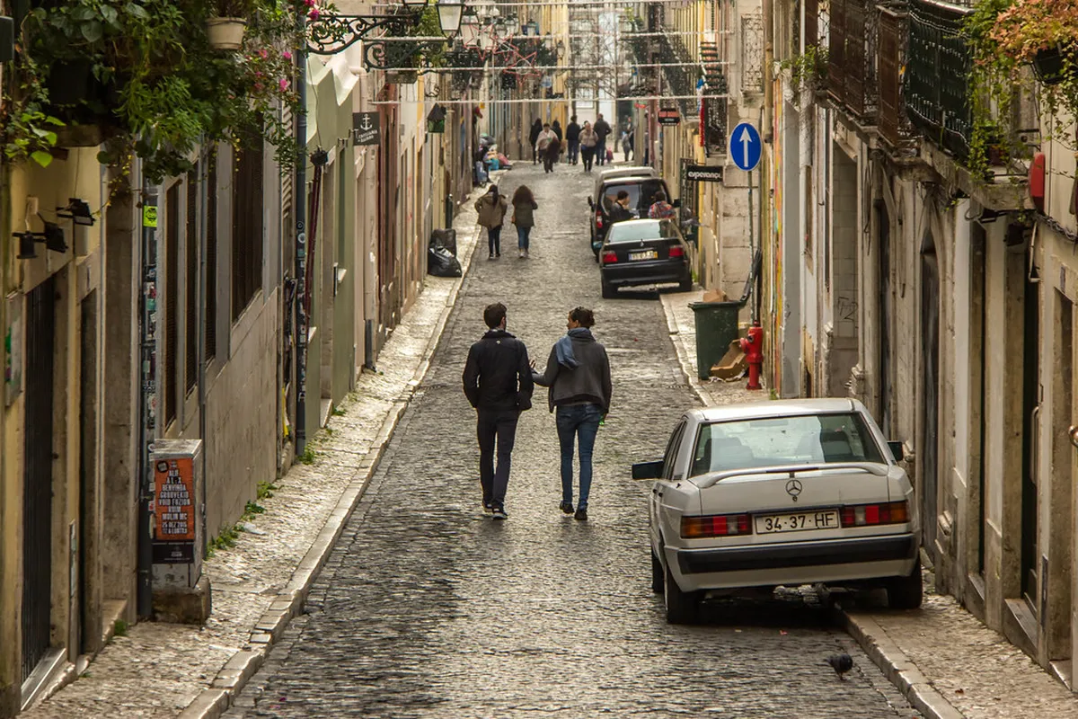 Best Streets for Bars in Bairro Alto, Lisbon 2025