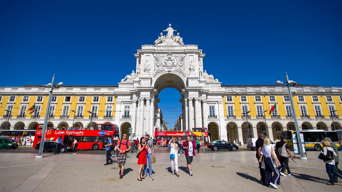 Go Up Rua Augusta Arch: Lisbon's Best Viewpoint