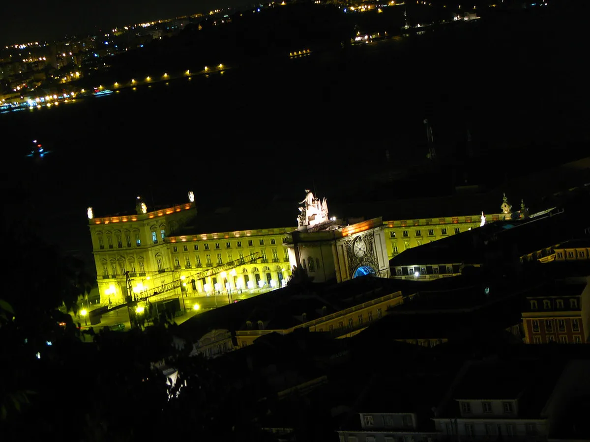 Lisbon Cobblestone Streets Guide: Walking Portugal's Charm