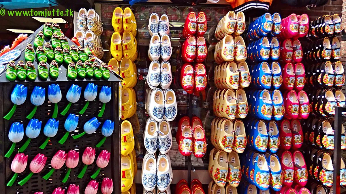 Authentic Souvenirs to Buy in Lisbon for 2025