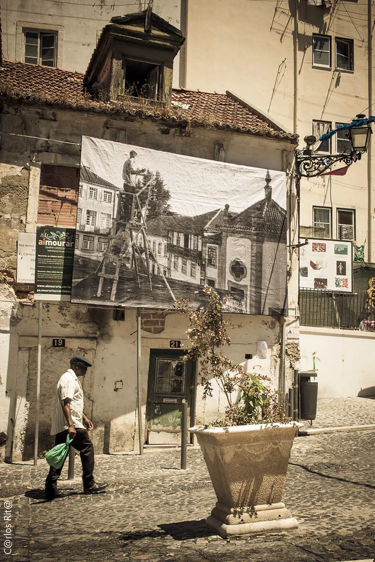 Discover Best Fado Street Performances in Porto 2025